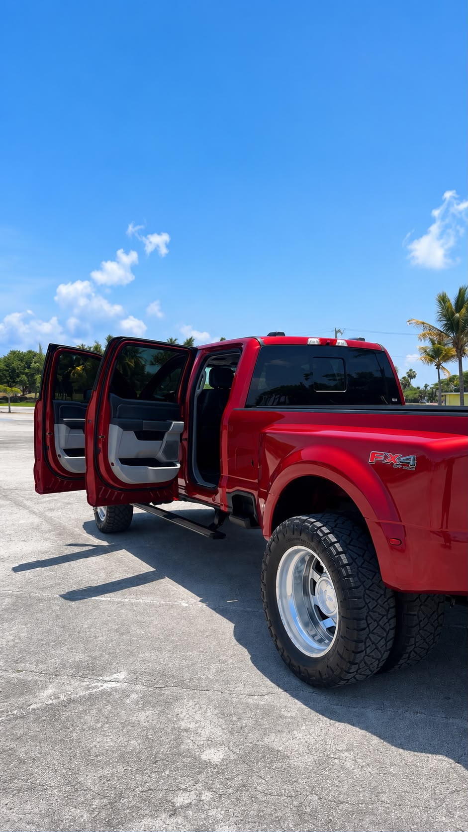Used 2024 Ford F450 Limited w/ FX4 Off-Road Package AWD/4WD image 8