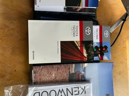 Used 2011 Toyota Tacoma PreRunner w/ SR5 Pkg #2 image 31