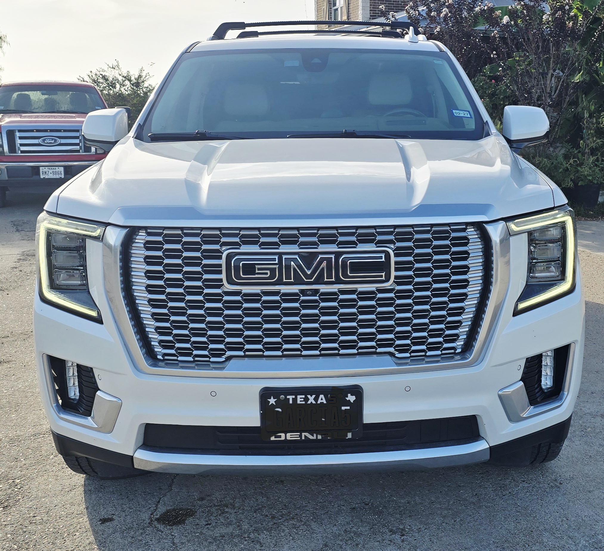 Used 2022 GMC Yukon XL Denali w/ Advanced Technology Package AWD/4WD image 5