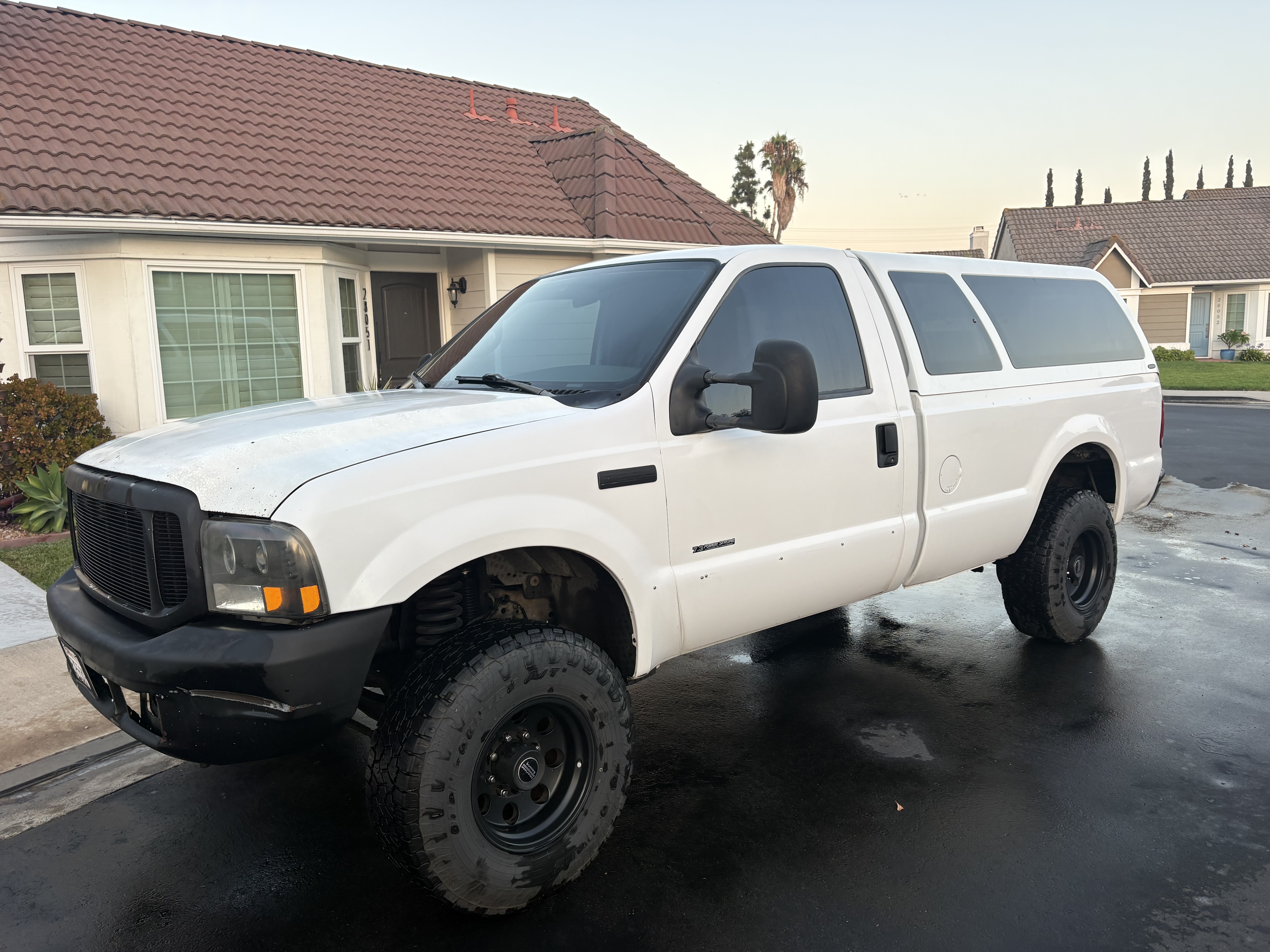 Used 2000 Ford F250 2WD Regular Cab Super Duty image 1