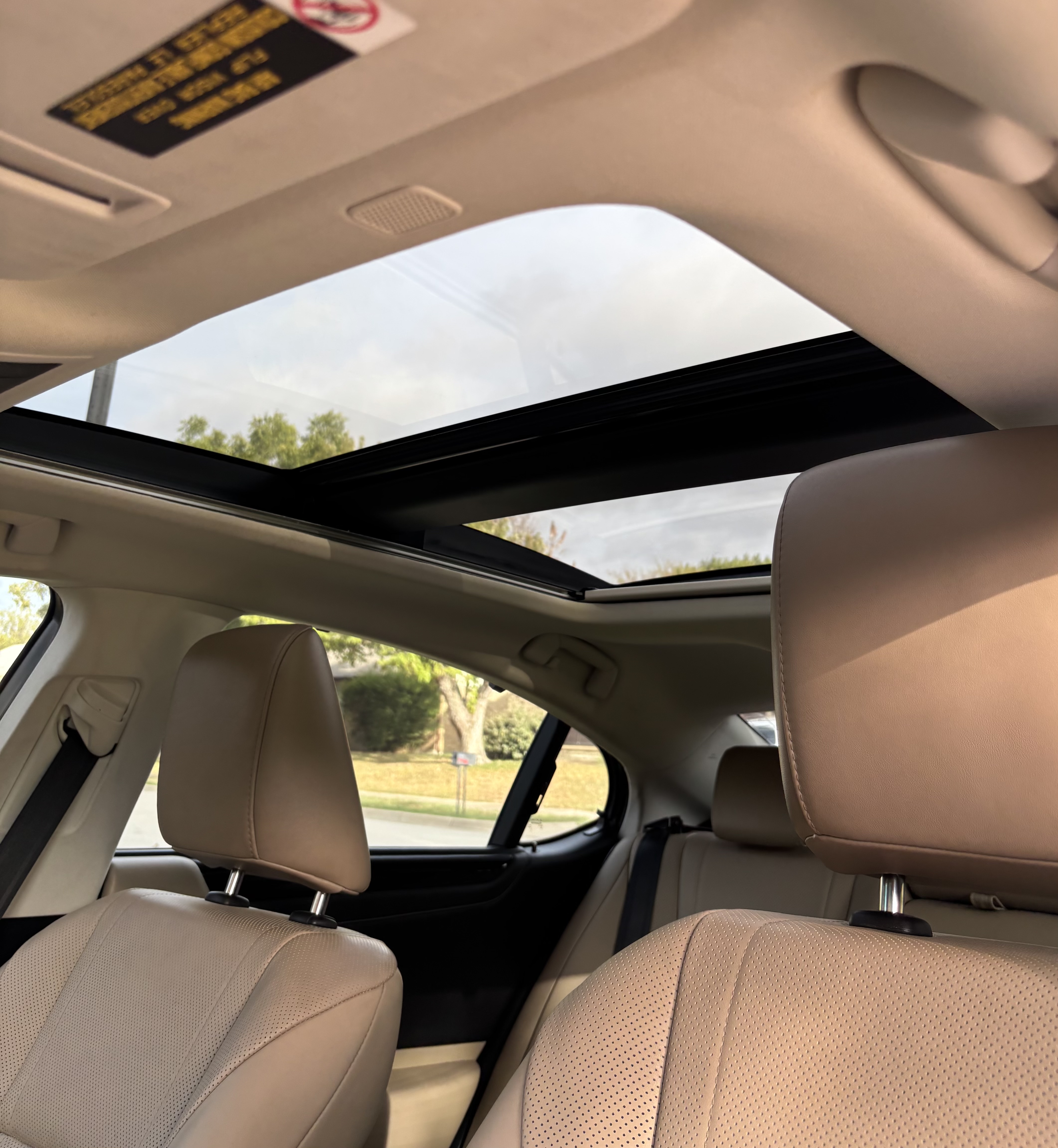 Used 2019 Lexus ES 350 Ultra Luxury w/ Accessory Package 2 FWD image 15