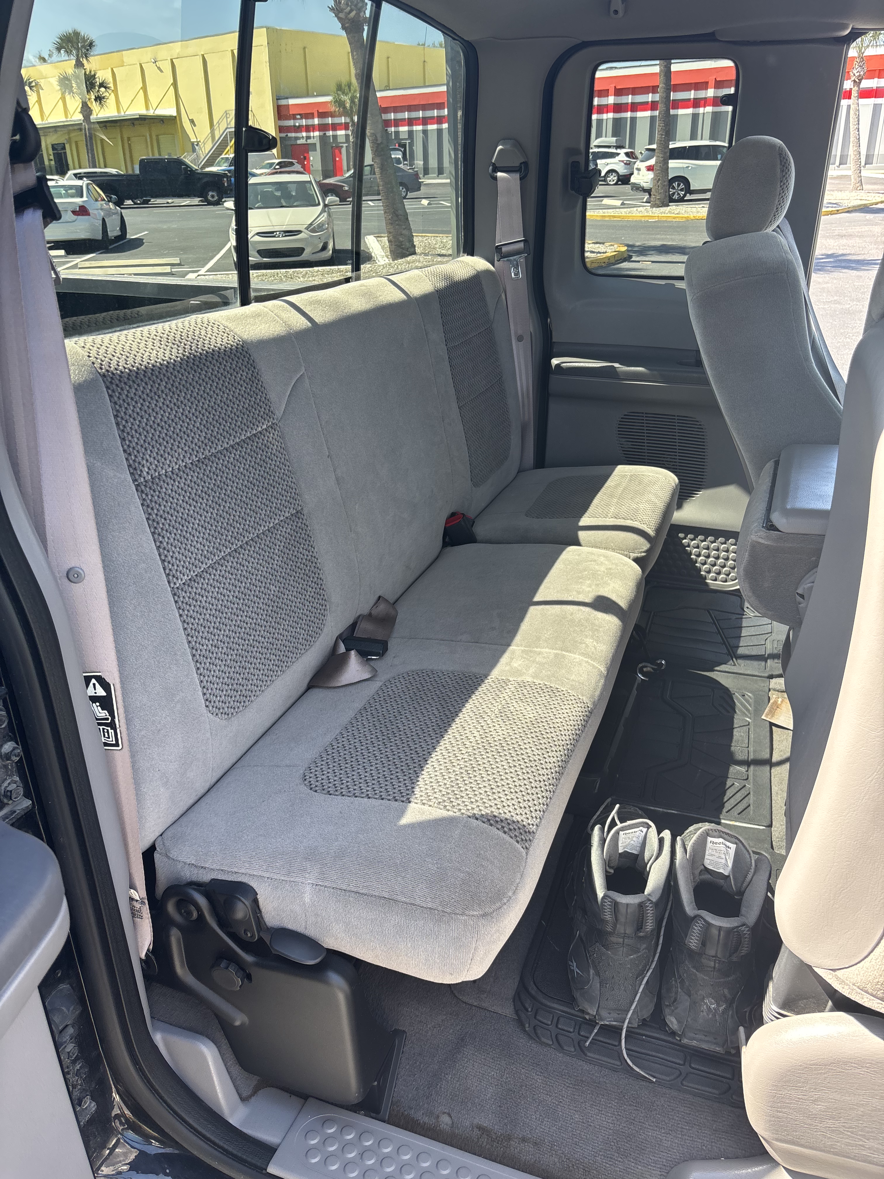Used 2001 Ford F250 2WD SuperCab Super Duty image 16