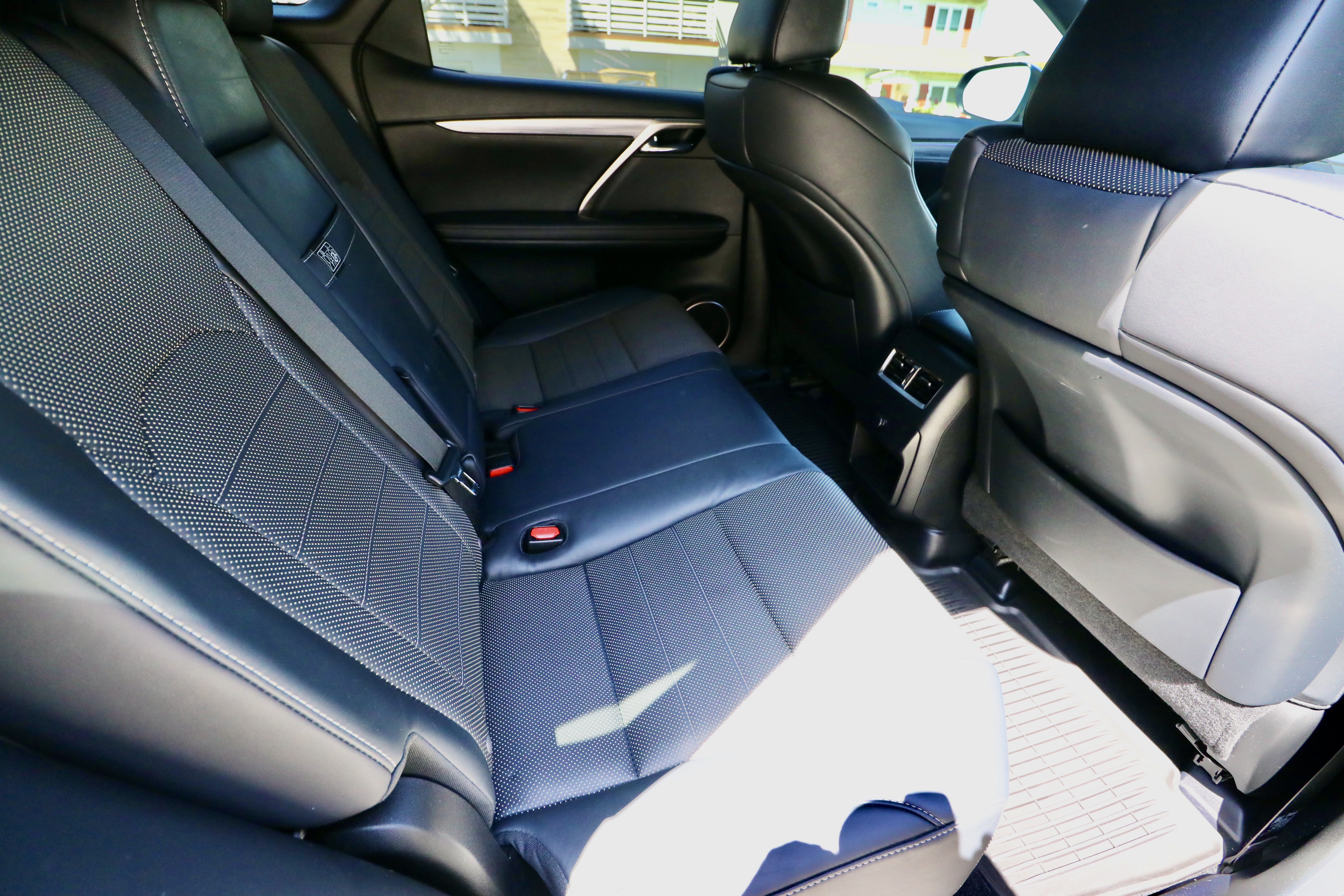 Used 2018 Lexus RX 450h F Sport w/ 3500 lbs Tow Prep Package AWD/4WD image 21
