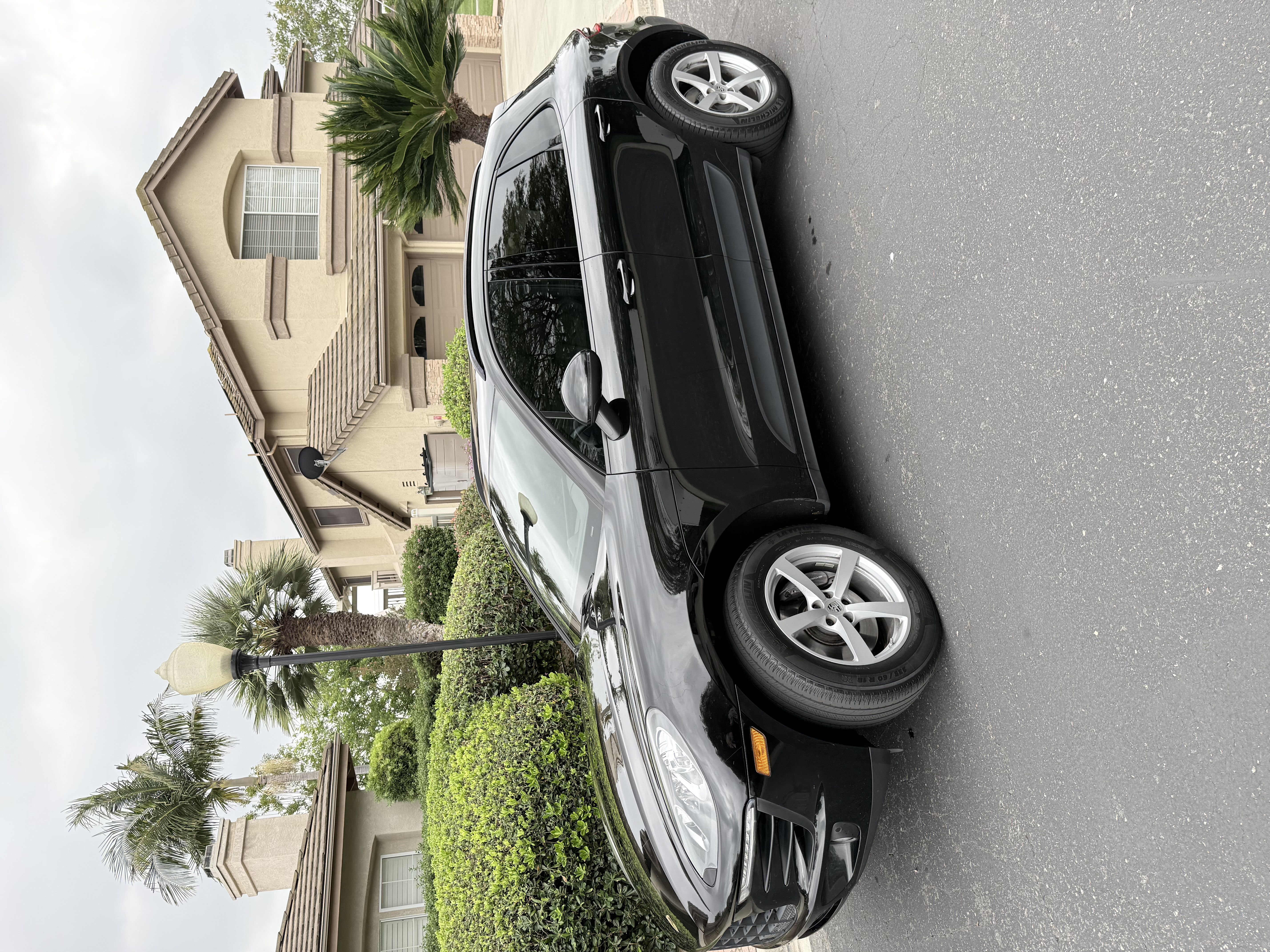Used 2017 Porsche Macan AWD/4WD image 14