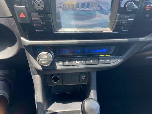 Used 2014 Toyota Corolla S FWD image 12