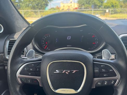 Used 2015 Jeep Grand Cherokee SRT image 2