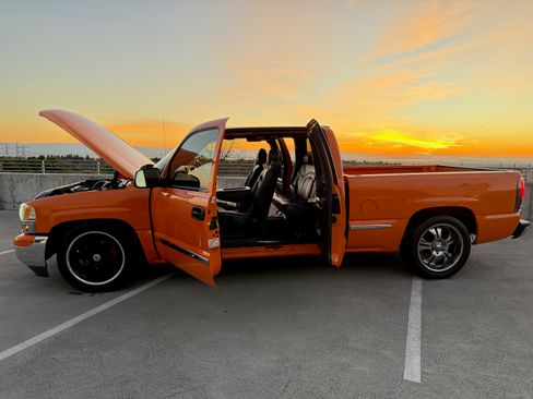 Used 2002 GMC Sierra 1500 SLE image 1