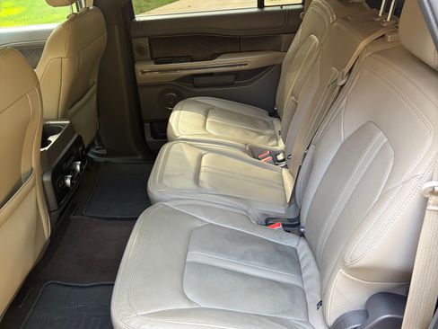 Used 2020 Ford Expedition Max Limited RWD image 13