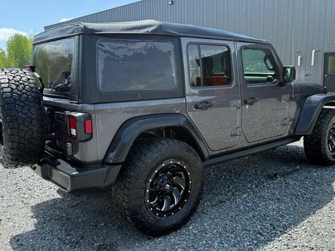 Used 2021 Jeep Wrangler Unlimited Sport AWD/4WD image 12