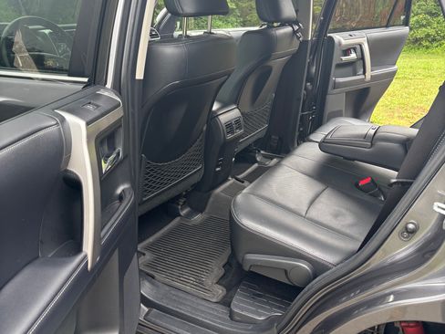 Used 2018 Toyota 4Runner Limited AWD/4WD image 25