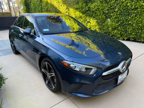 Used 2022 Mercedes-Benz A 220 image 4