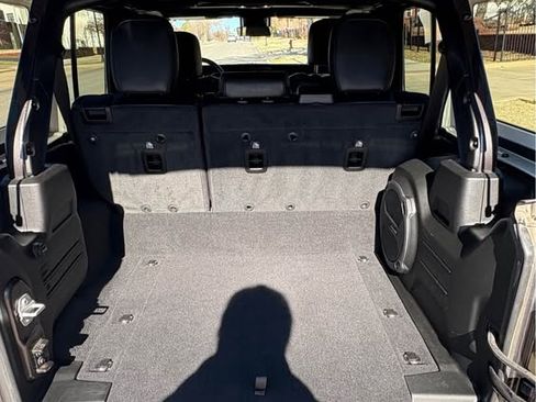Used 2021 Jeep Wrangler Unlimited Sahara image 14