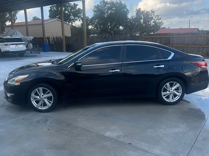 Used 2015 Nissan Altima 2.5 SL w/ Moonroof Package