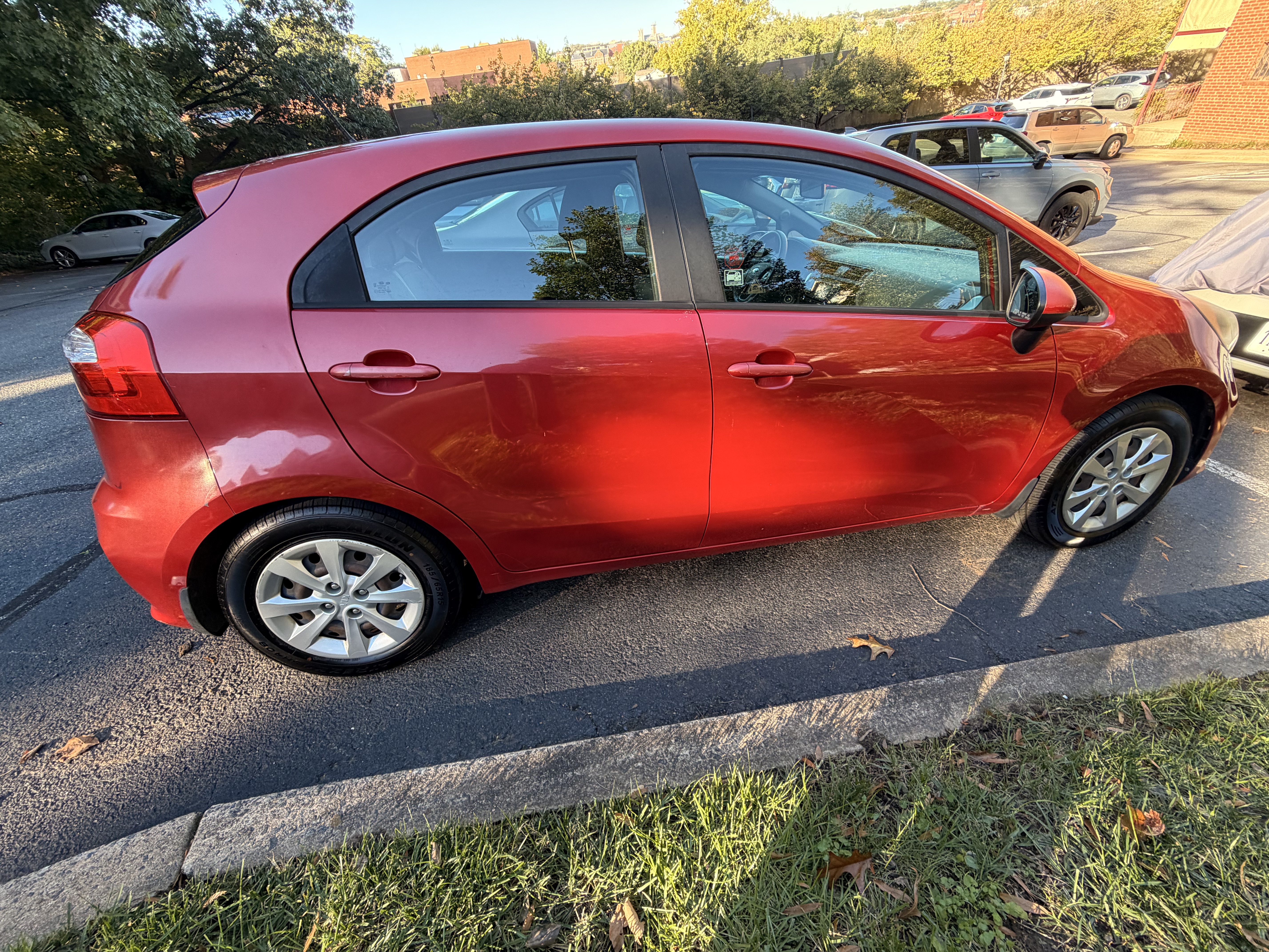 Used 2016 Kia Rio EX w/ Eco Package FWD image 2