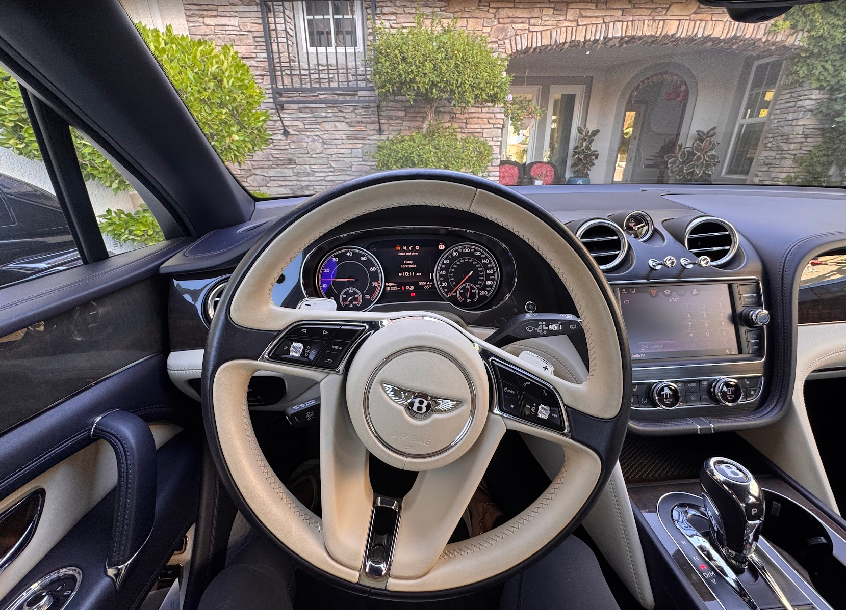 Used 2019 Bentley Bentayga AWD/4WD image 6