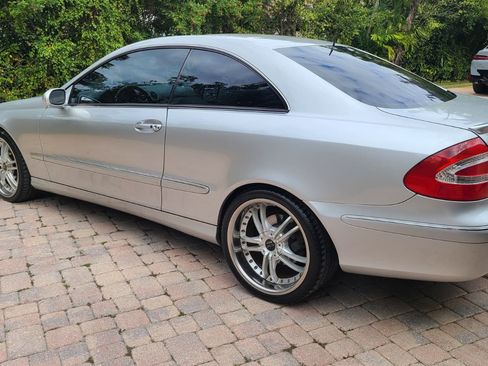 Used 2005 Mercedes-Benz CLK 320 CLK 320 Coupe 2D image 1