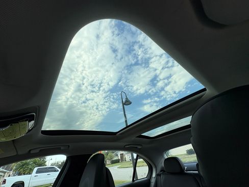 Used 2022 Mercedes-Benz C 300 C 300 Sedan 4D image 13