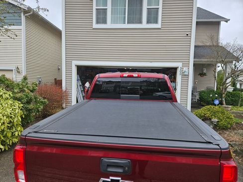 Used 2017 Chevrolet Silverado 1500 LTZ image 8