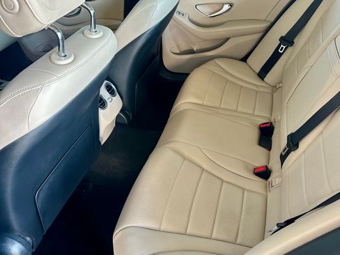 Used 2018 Mercedes-Benz C 300 C 300 4MATIC Sedan 4D image 11