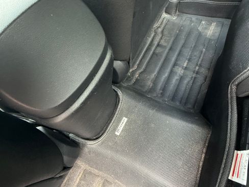 Used 2022 Hyundai Elantra Blue FWD image 16