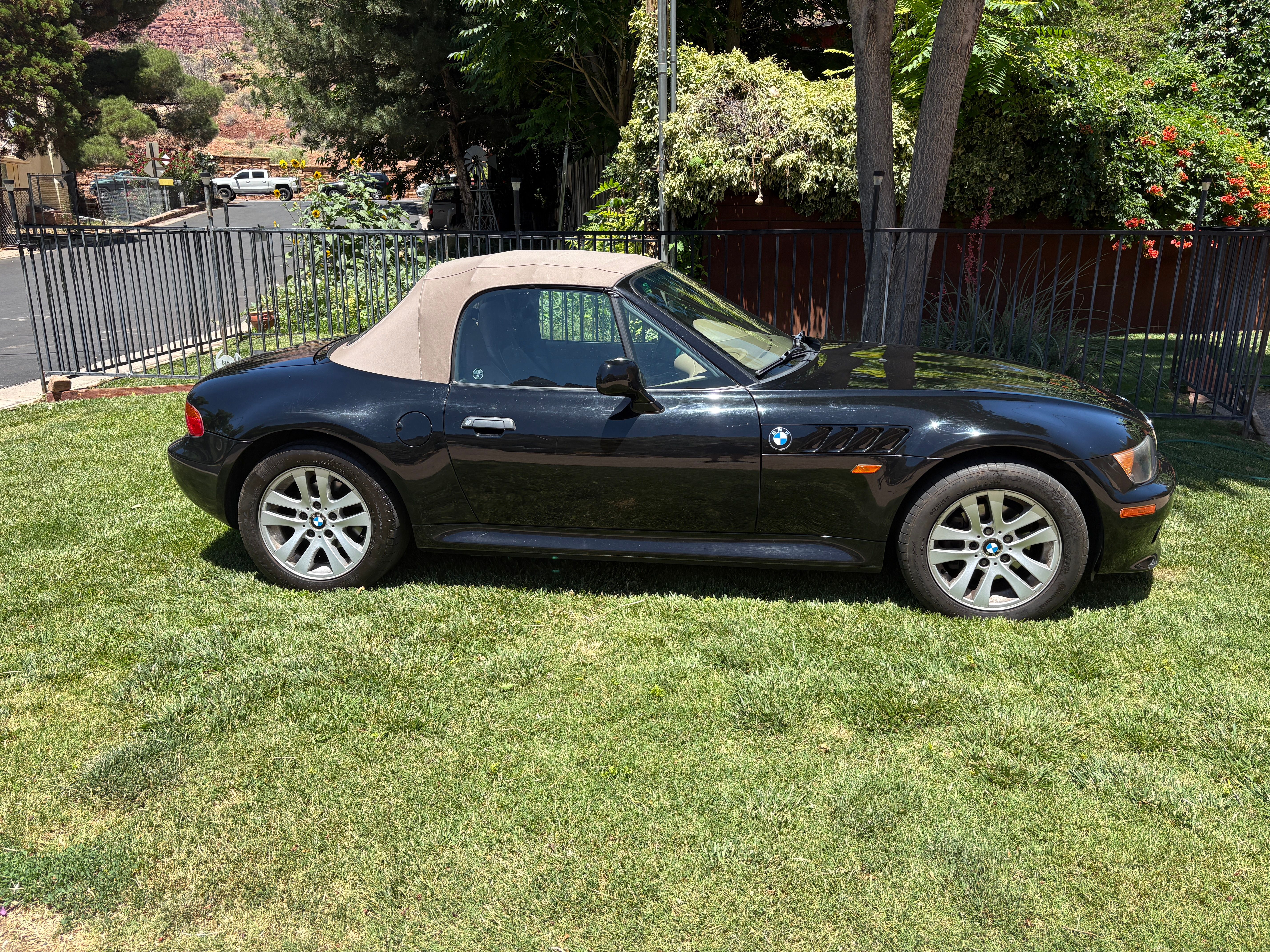Used 1997 BMW Z3 2.8 RWD image 15