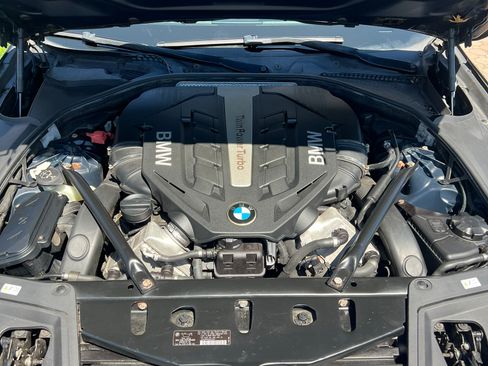 Used 2013 BMW 550i Sedan image 26