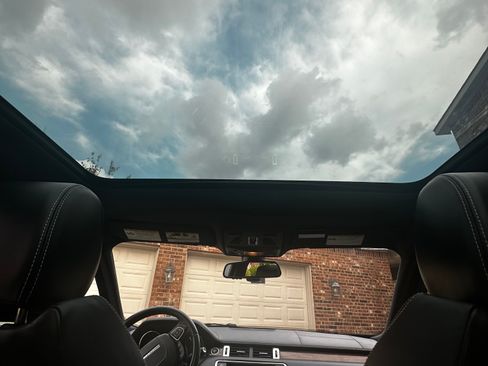 Used 2013 Land Rover Range Rover Evoque Prestige image 14