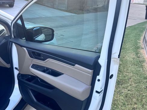 Used 2018 Honda Odyssey EX-L image 26