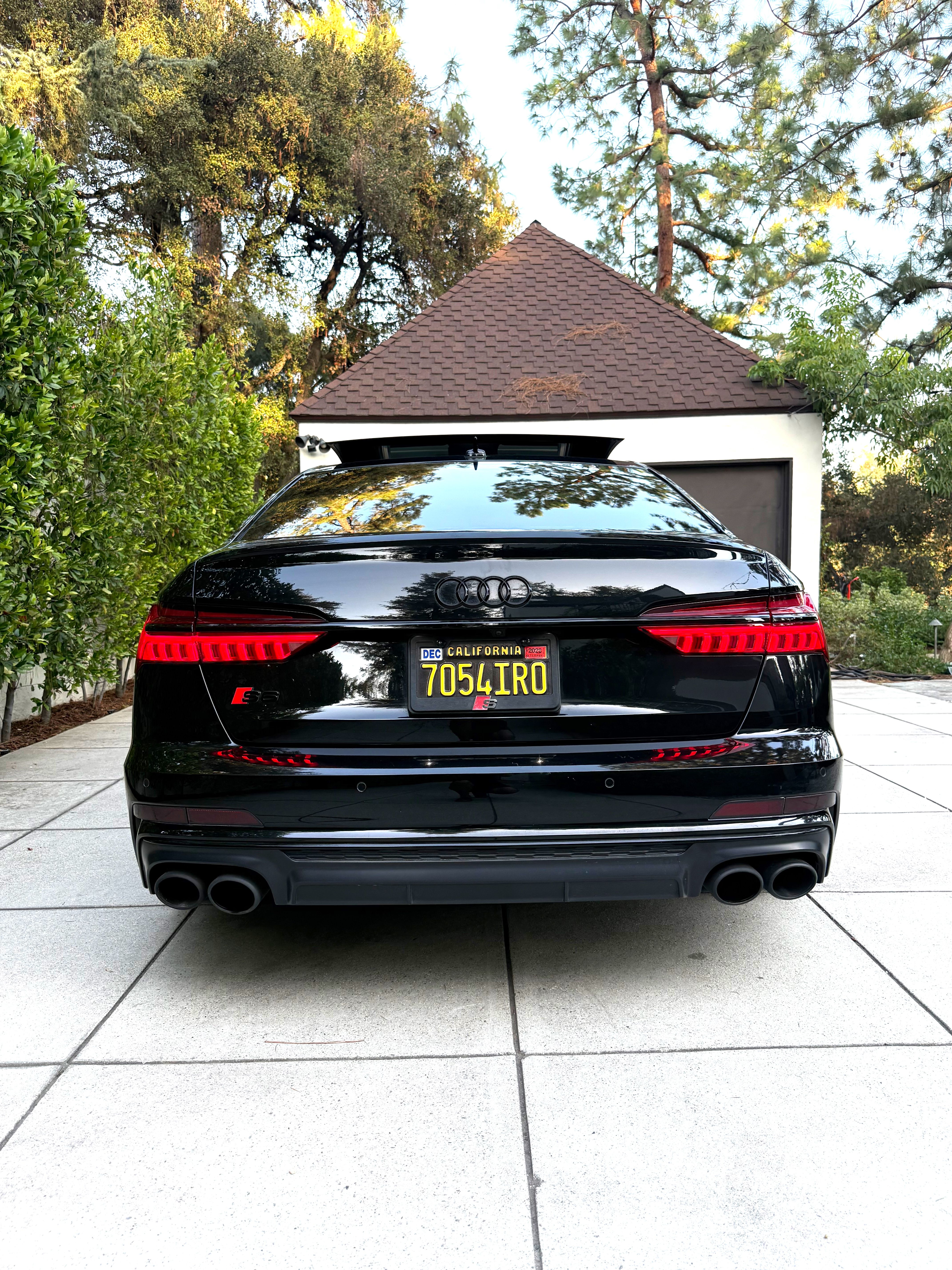 Used 2021 Audi S6 Premium Plus w/ S Sport Package AWD/4WD image 27