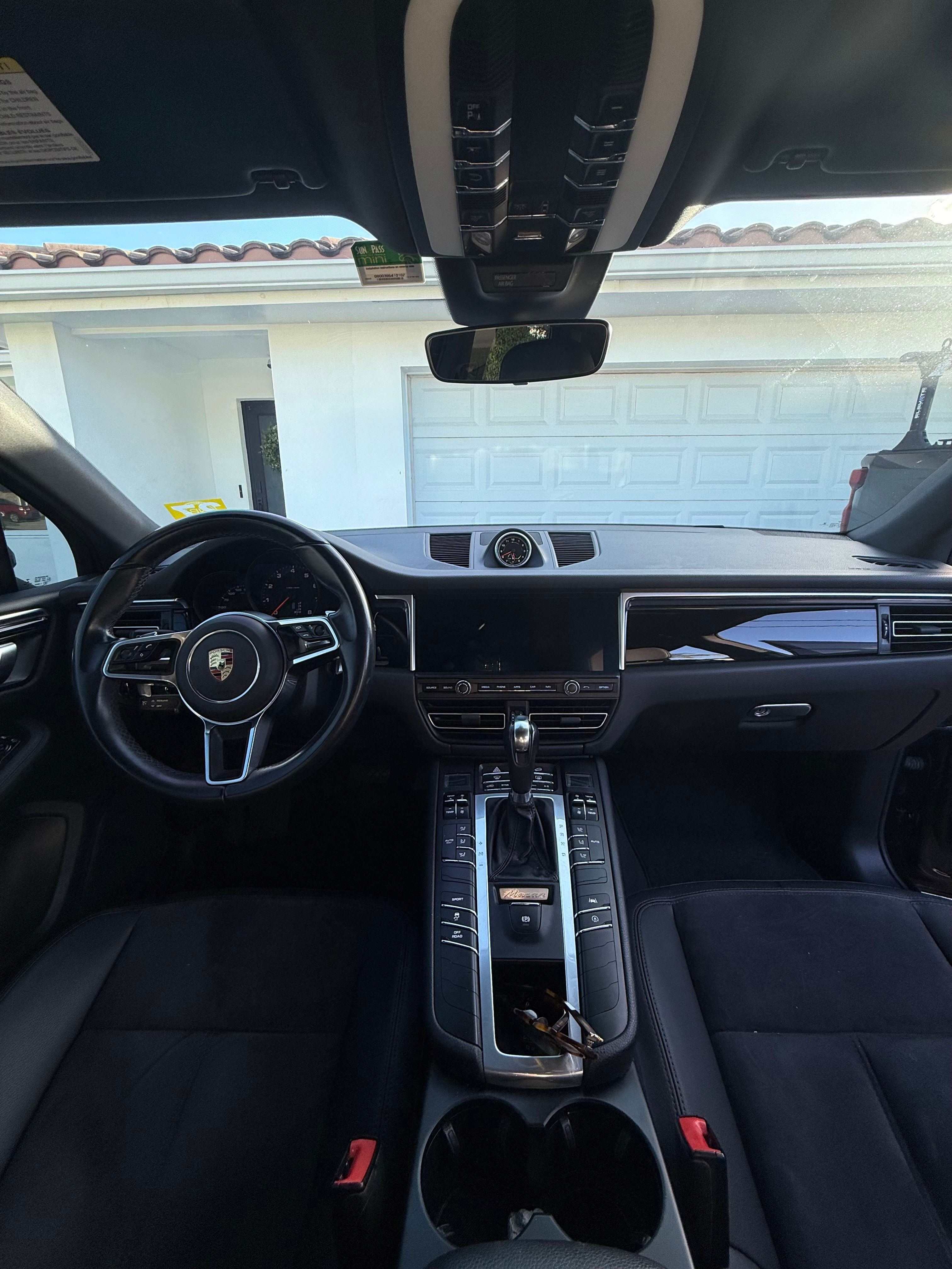 Used 2021 Porsche Macan AWD/4WD image 12