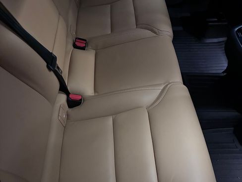 Used 2022 Volvo XC60 B5 Inscription w/ Advanced Package image 16