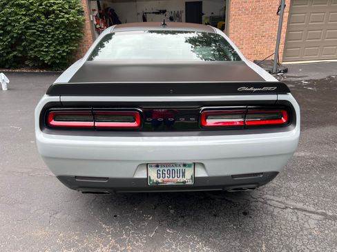Used 2020 Dodge Challenger R/T Scat Pack RWD image 4