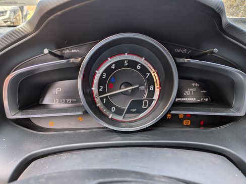 Used 2014 MAZDA MAZDA3 s Grand Touring image 11