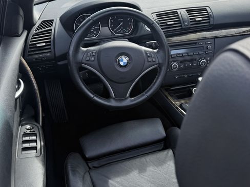Used 2008 BMW 135i Convertible image 10