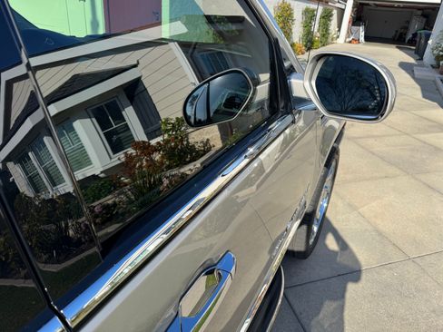 Used 2008 Cadillac Escalade EXT image 26