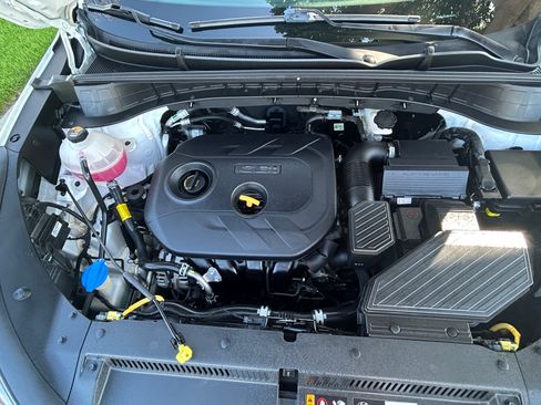 Used 2021 Hyundai Tucson Value FWD image 15