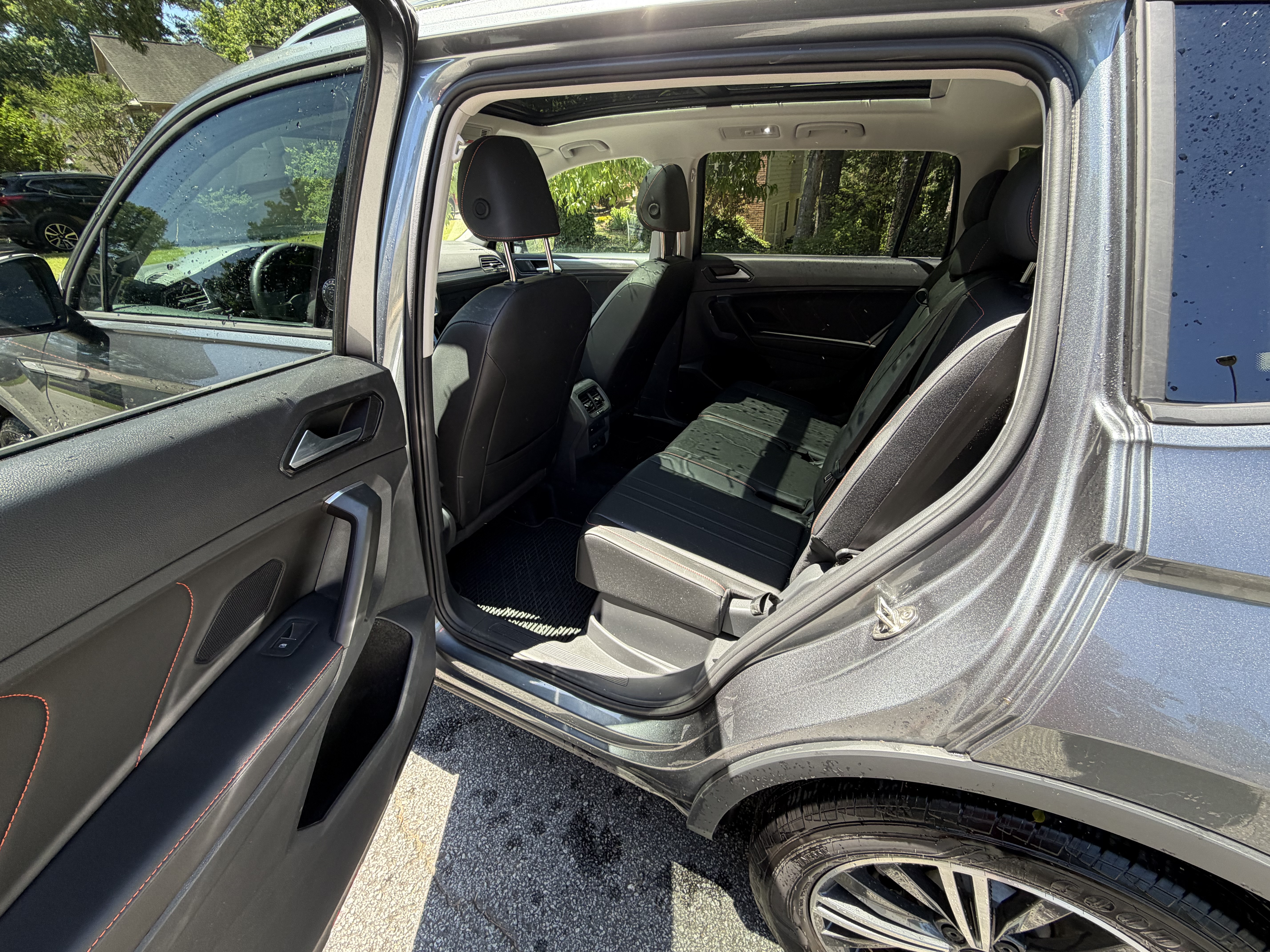 Used 2024 Volkswagen Tiguan Wolfsburg Edition w/ Panoramic Sunroof Package AWD/4WD image 6