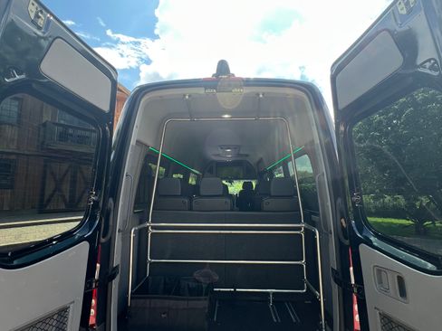 Used 2017 Mercedes-Benz Sprinter 3500 image 27