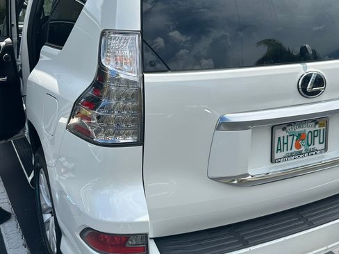 Used 2022 Lexus GX 460 Premium AWD/4WD image 20