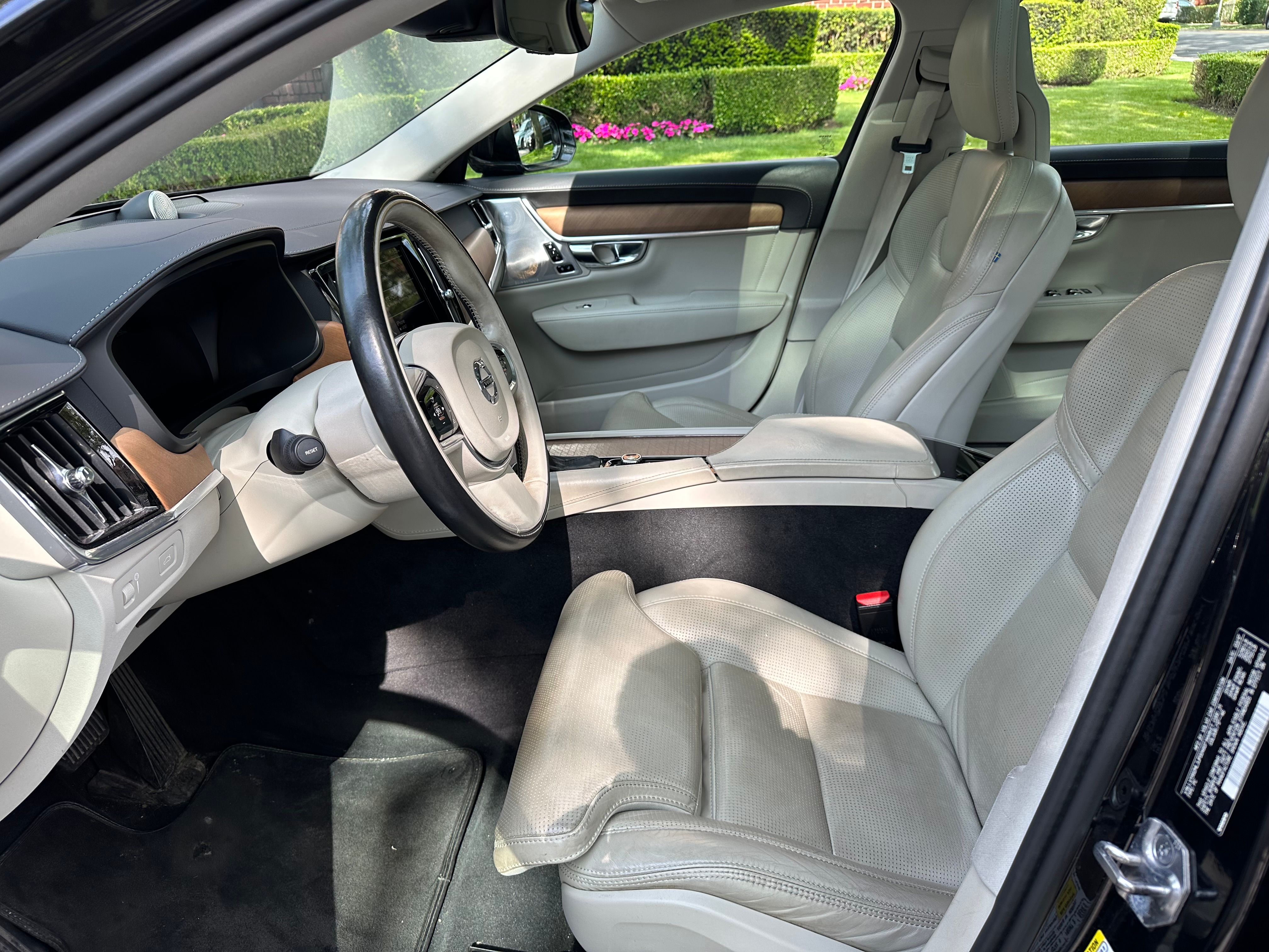 Used 2018 Volvo S90 T6 Inscription AWD/4WD image 6