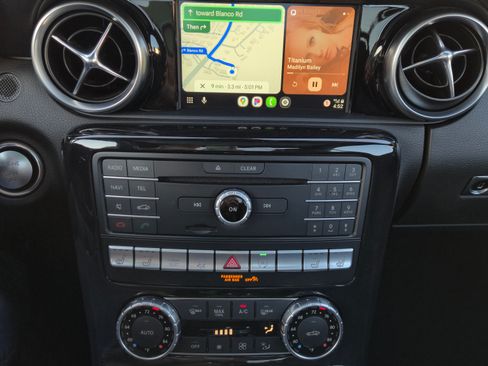 Used 2019 Mercedes-Benz SLC 300 image 22