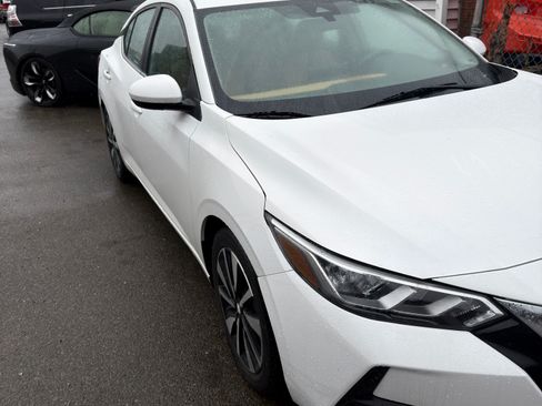 Used 2023 Nissan Sentra SV w/ SV Premium Package image 6