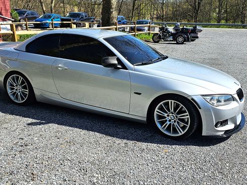 Used 2013 BMW 335i Convertible RWD image 18