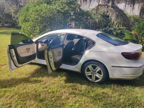 Used 2014 Volkswagen CC Sport image 6