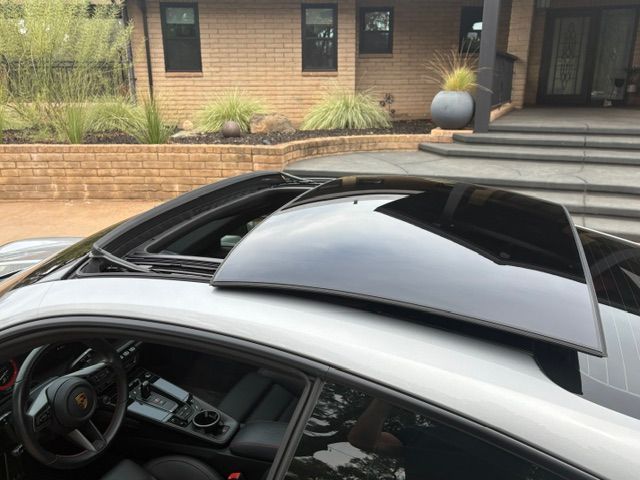 Used 2022 Porsche 911 Carrera 4 GTS AWD/4WD image 10