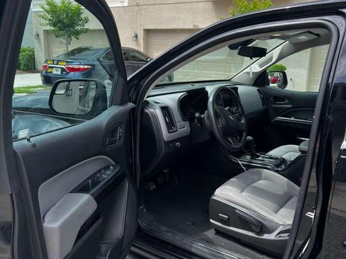 Used 2021 Chevrolet Colorado W/T w/ Custom Special Edition RWD image 6