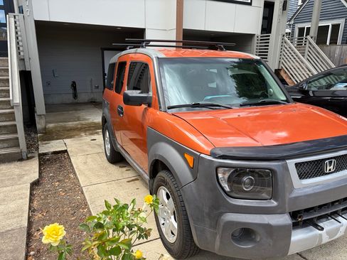 Used 2003 Honda Element EX image 2
