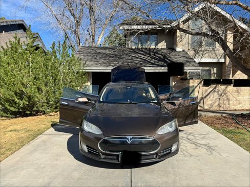 Used 2013 Tesla Model S image 1