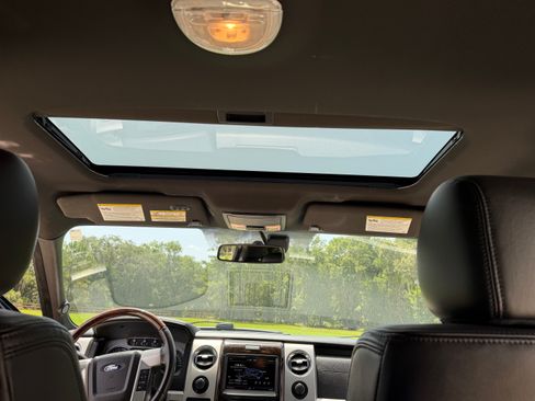 Used 2014 Ford F150 Platinum RWD image 18