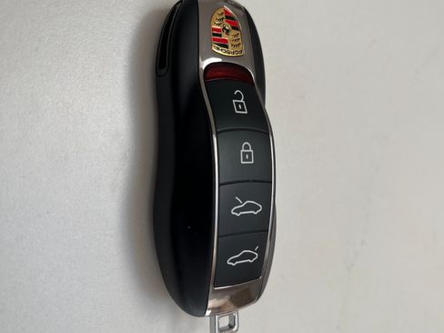 Used 2021 Porsche 718 Cayman GTS image 15